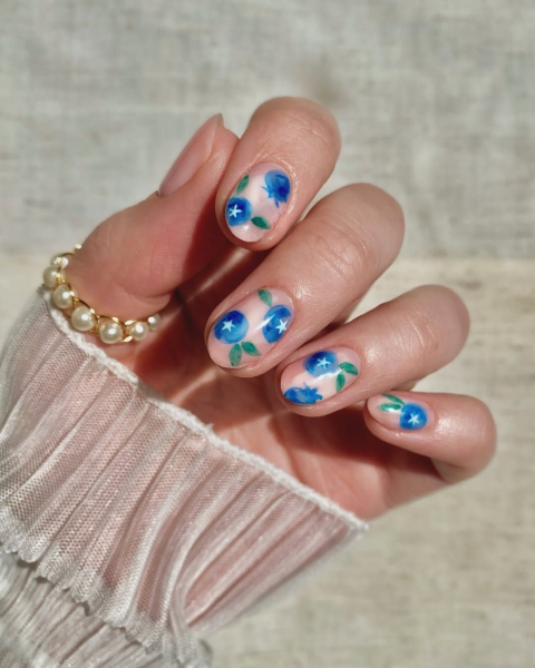 Bluberry watercolor nails